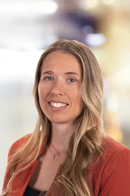 Portrait of Rebecca Turner, REALTOR® | NRLUX | ABR® | PSA